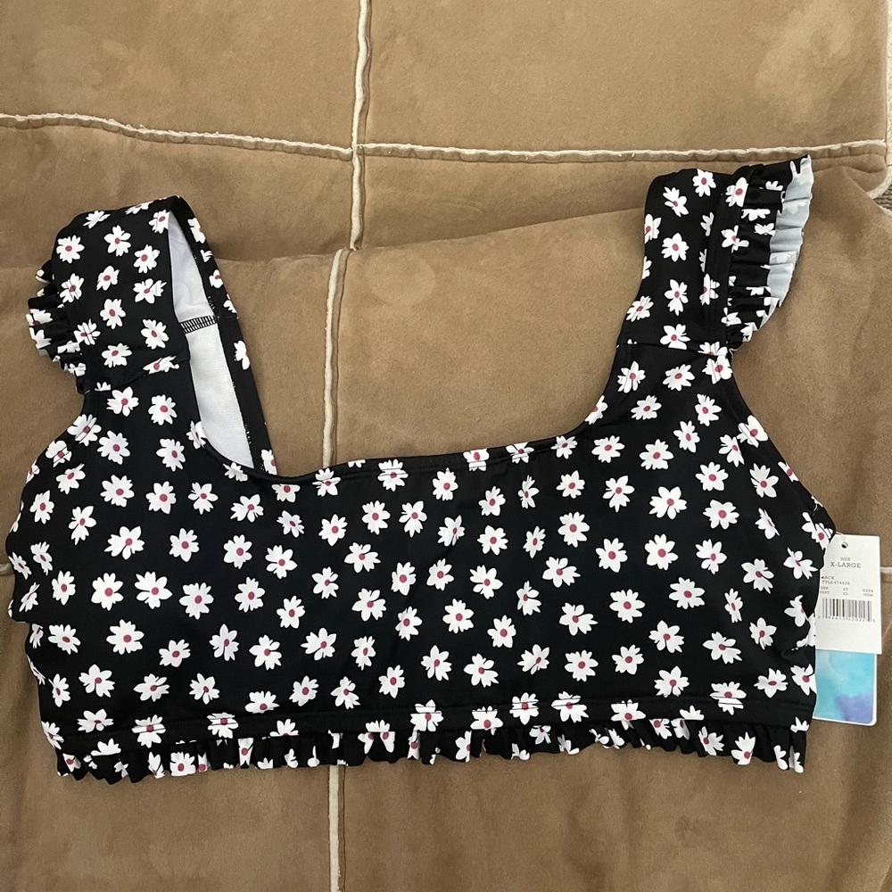 Beach Betty by Miracle Brands swimsuit top